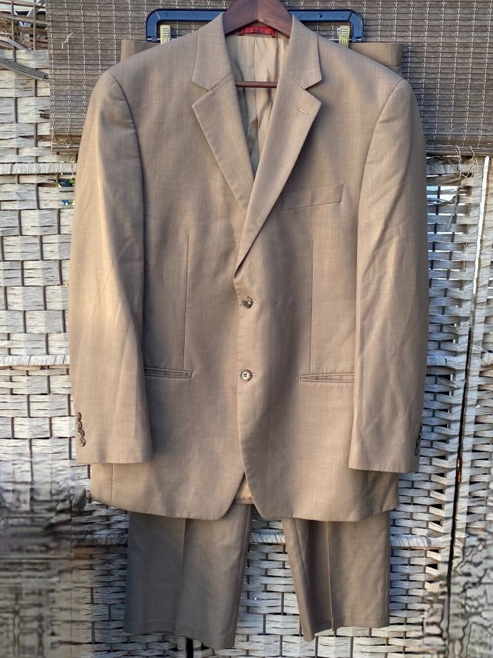 Vintage IZOD (2) Two Piece Suit Tan Khaki Blazer Pants Mens 42R Macys Mens Store